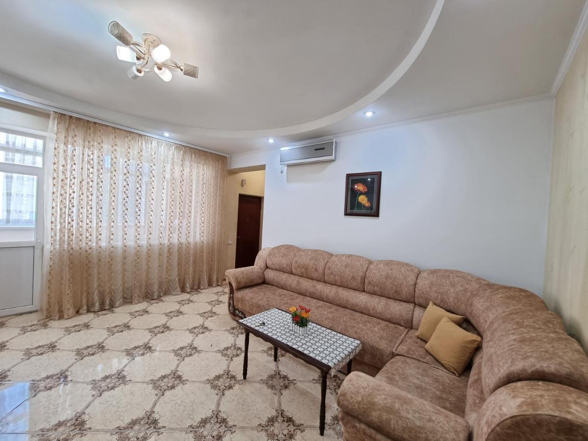 Extra Grand Apartments Two Bedrooms Ultracentral تشيسيناو المظهر الخارجي الصورة