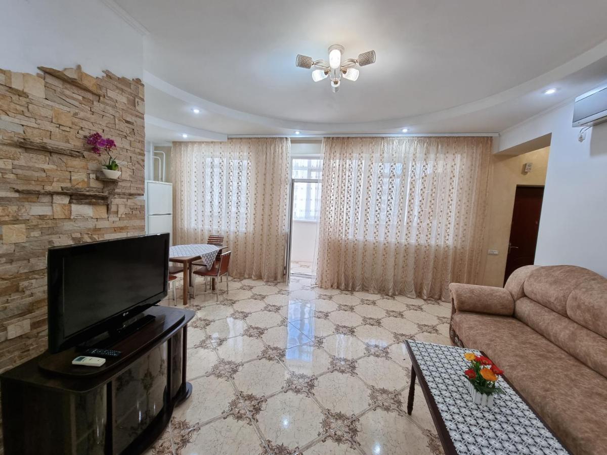 Extra Grand Apartments Two Bedrooms Ultracentral تشيسيناو المظهر الخارجي الصورة