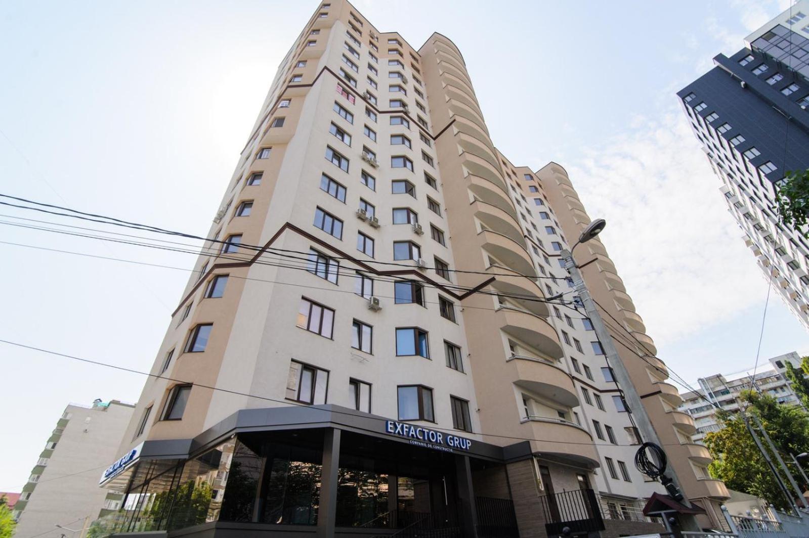 Extra Grand Lev Tolstoi Two Bedrooms تشيسيناو المظهر الخارجي الصورة