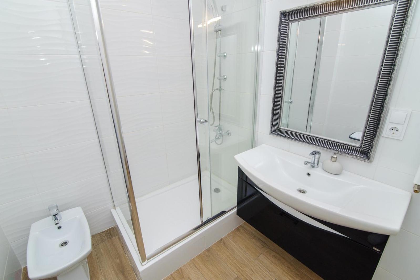 Extra Grand Lev Tolstoi Two Bedrooms تشيسيناو المظهر الخارجي الصورة